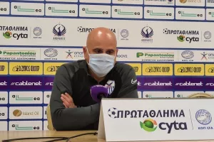 Σπόντα... από ΤΙΜΟΥΡ/"Δεν μου έγινε πρόταση-Φαίνεται ότι ακόμα περνάει από το μικροσκόπιο η δουλειά μου"