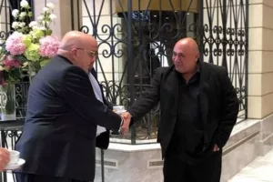 Κούμας/Φανιέρος;;;
