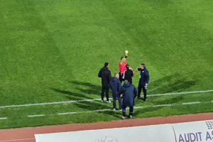 Πέναλτι, απόκρουση και... έκρηξη διαμαρτυριών (φώτος)