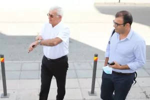ΔΕΝ λειτουργεί