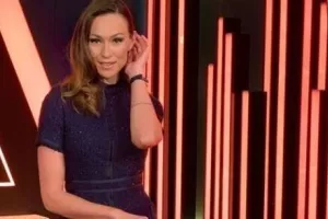 Η Δώρα...