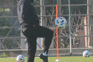 Ανάρτηση με ΤΙΜΟΥΡ: "Όταν η μπάλα έχει μάθει να υπακούει στις προσταγές σου"