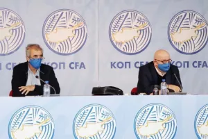 (ΦΩΤΟΣ) Η ΓΣ της ΚΟΠ