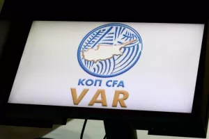 Υπόθεση... ημιχρόνου και ΤΡΙΑΡΑ στην "Αρένα"! (Φώτος)