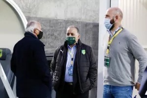 Υπόθεση... ημιχρόνου και ΤΡΙΑΡΑ στην "Αρένα"! (Φώτος)