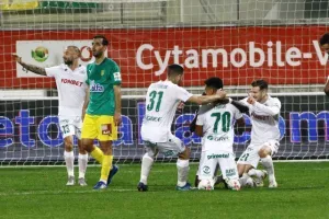 Υπόθεση... ημιχρόνου και ΤΡΙΑΡΑ στην "Αρένα"! (Φώτος)