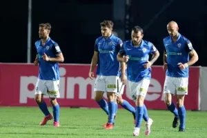 Τεράστια ανατροπή και ξανά στην κορυφή! (φώτος)