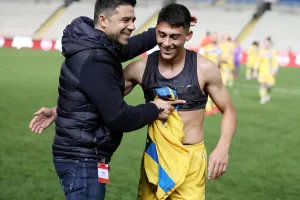 Πήρε... σουβενίρ ο Μαρίνος! (Φώτος)