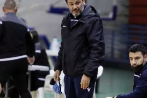 Σαρωτικό ΑΠΟΕΛ, πήρε το "αιώνιο" και άνοιξε την διαφορά (φώτος)