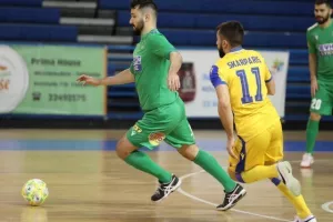 Σαρωτικό ΑΠΟΕΛ, πήρε το "αιώνιο" και άνοιξε την διαφορά (φώτος)