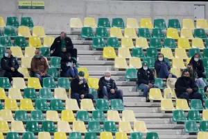 ΑΔΕΙΑ γήπεδα!!