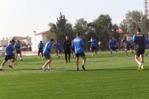 Πλάνα... απ' το "Αντώνης Καράς" 