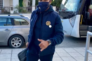 ΦΩΤΟΣ/ Η άφιξη της ΑΕΛ στο ''Αμμόχωστος''