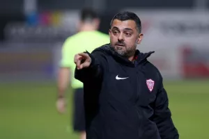 Υπόθεση... πενταλέπτου και βλέπει ΕΞΑΔΑ! (Φώτος)