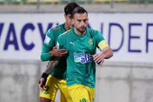 Πλησιάζει