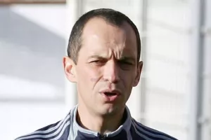 Monsieur Layec συμφωνείς;