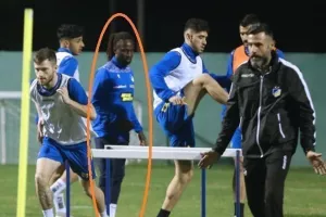 Χρειάζεται/ΑΠΟΕΛ