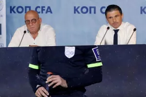 Μίλησε με τους διαιτητές ο Κούμας - "Με το VAR κρίνεται και η προσωπικότητα σας" 