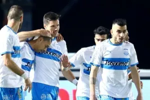 Τεράστια ανατροπή και ξανά στην κορυφή! (φώτος)