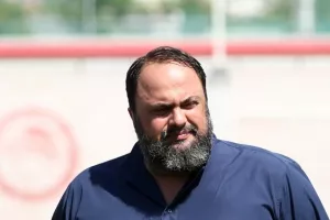 «Ο Μαρινάκης δεν λύγισε...» (φώτο)