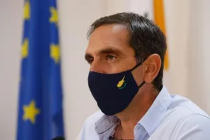 Στις 13:00 οι ανακοινώσεις για τα νέα μέτρα από τον υπ. Υγείας