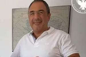 Μήνυμα μετά την τριάρα/ "Η ΚΕΡΥΝΕΙΑ είναι στην ΚΟΡΥΦΗ και γράφει Ιστορία"