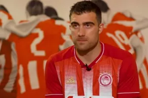 "Θέλω τίτλους με τον Ολυμπιακό και το παραπάνω βήμα στην Ευρώπη"