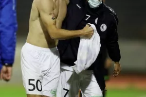 Ξέσπασμα... με ημίγυμνο Μαΐντεβατς! (ΦΩΤΟΣ)