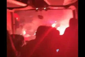 Αποθεώθηκε η αποστολή του Ολυμπιακού στο Αγρίνιο! (βίντεο)