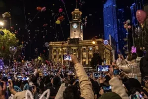ΔΙΑΣΚΕΔΑΣΗ εκεί που ξέσπασε η πανδημία!