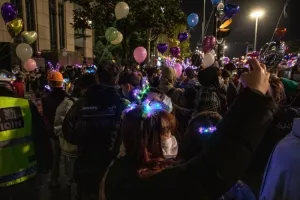 ΔΙΑΣΚΕΔΑΣΗ εκεί που ξέσπασε η πανδημία!