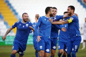 Νίκη–«χρυσάφι» η Λαμία στη Ριζούπολη