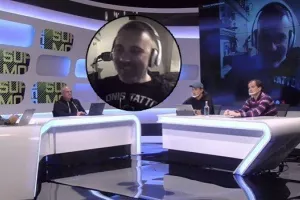 Ήταν SUPER με τον... ΚΑΧΗΓΗΤΗ Μαρίνο!