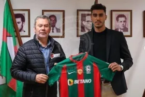 Ντεμπούτο κόντρα στη Sporting ο Καρώ