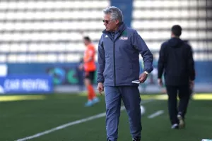 «Πονοκέφαλος» Μπόλονι για άμυνα και κέντρο