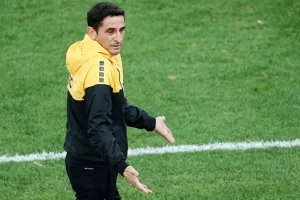 Ο μήνας του μέλιτος τελείωσε για Χιμένεθ