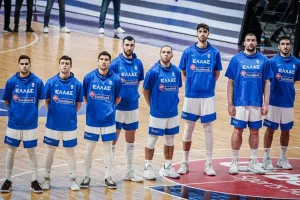 Έφτασε τους 25 παίκτες στα «παράθυρα»