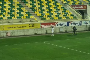 Αναγκαστική ο Ελουντού