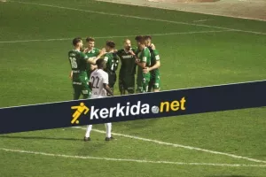 Πίσω στις ράγες! 