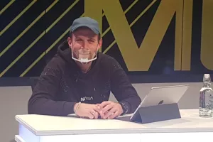Έγραψε η ατάκα του ΝΕΚ!