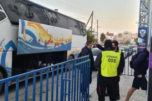 Η άφιξη της ΑΕΛ στο “ΠΑΠ” (φώτος/βίντεο)