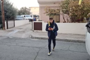 Η άφιξη της ΑΕΛ στο “ΠΑΠ” (φώτος/βίντεο)