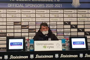 "Δεν μου αρέσει να λέω 'θα'... Εσείς πιστεύετε ότι δεν ξέρω ποιος είναι ο στόχος;"