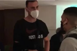 Ο Μιλουτίνοφ υποδέχτηκε την αποστολή της ΤΣΣΚΑ στην Αθήνα (βίντεο)