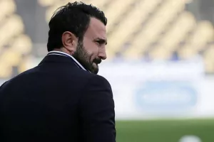 Ένταλμα σύλληψης για τον Καρυπίδη