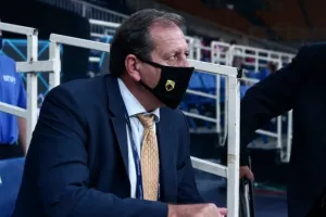 «Κάποια τρωκτικά θέλουν να περάσουν τις δικές τους αποφάσεις»