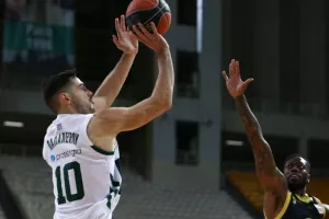 "Πάγωσαν" στον Παναθηναϊκό με Παπαπέτρου