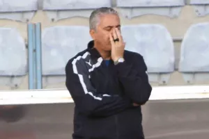 76% είναι αρνητικοί με Νίκο