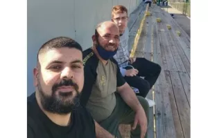 Τριάδα... στον Ύψωνα