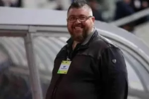 Να ζήσεις Θόδωρε!